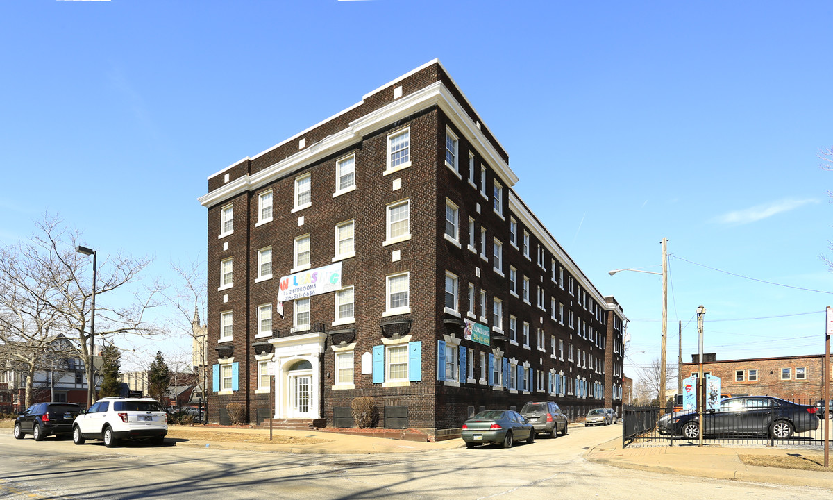 Cornerstone Apartments in Cleveland, OH - Building Photo