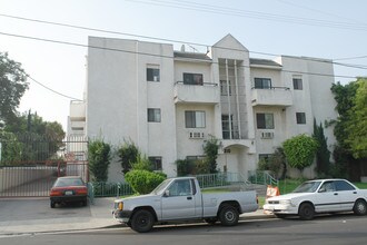 2216-2218 Court St. in Los Angeles, CA - Foto de edificio - Building Photo