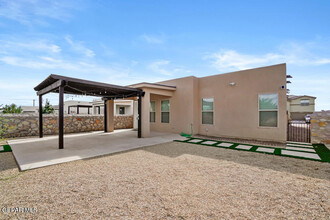 780 Sheephouse Rd in El Paso, TX - Building Photo - Building Photo