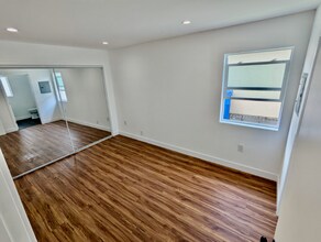 23324 Maltby Pl, Unit RM05-K in Los Angeles, CA - Foto de edificio - Building Photo