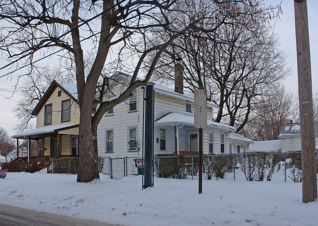 94-96 Glenwood Ave in Rochester, NY - Foto de edificio - Building Photo