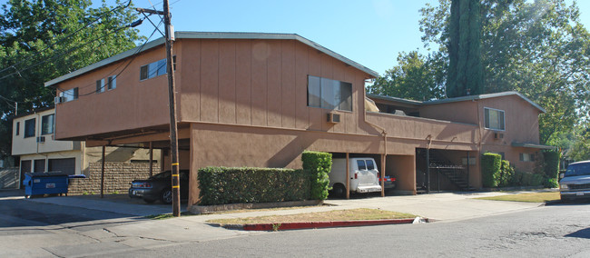 4556 Vista Del Monte Ave in Sherman Oaks, CA - Building Photo - Building Photo