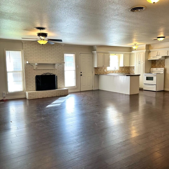 5411 9th St in Lubbock, TX - Building Photo - Building Photo