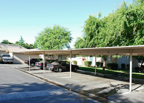 Plaza Mendoza Apartments