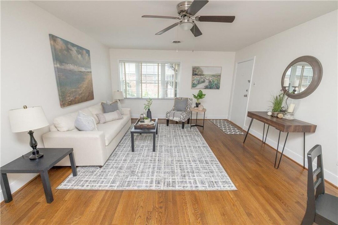 4030 Forest Hill Ave in Richmond, VA - Building Photo