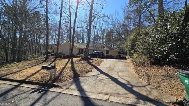 property at 209 Hillcrest Dr