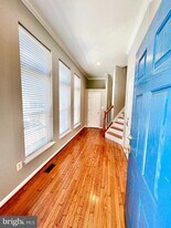 4240 Sonia Ct in Alexandria, VA - Building Photo