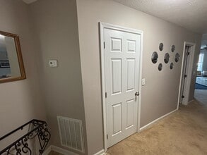 1006 Brookhollow Dr in Fayetteville, NC - Foto de edificio - Building Photo