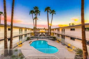 Pierson Place Apartments in Phoenix, AZ - Building Photo