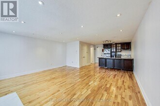 1011 Dufferin St in Toronto, ON - Building Photo - Building Photo