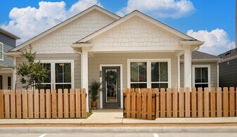 The Cottage Green - Baytown in Baytown, TX - Building Photo