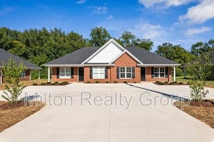 579 Pendergraft Rd in Bunnlevel, NC - Building Photo