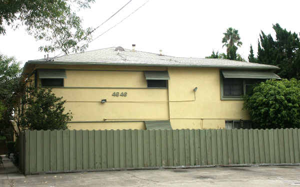 4646 Colfax Ave in North Hollywood, CA - Foto de edificio - Building Photo