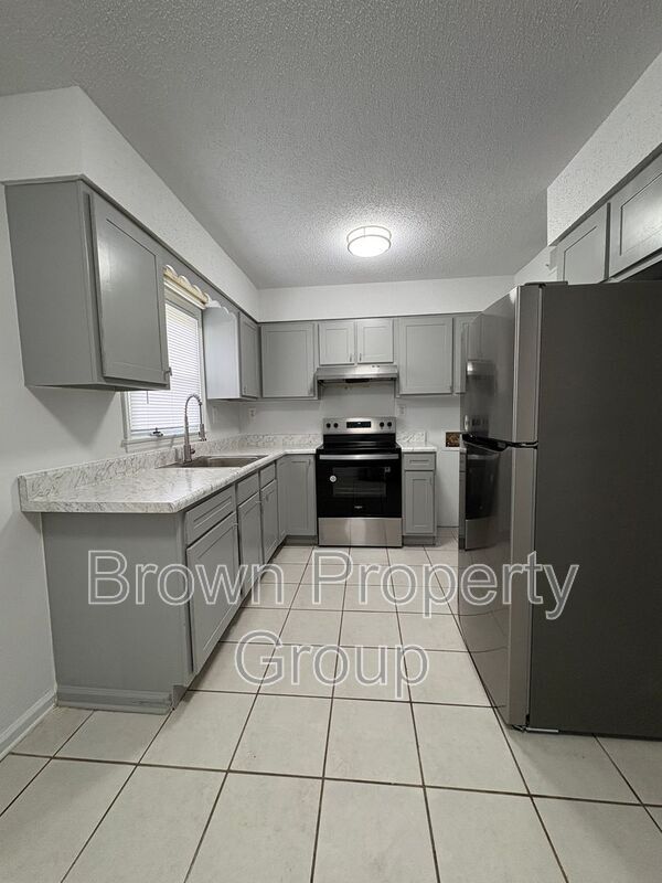 2127 Grand Prix Dr in Fayetteville, NC - Building Photo - Building Photo