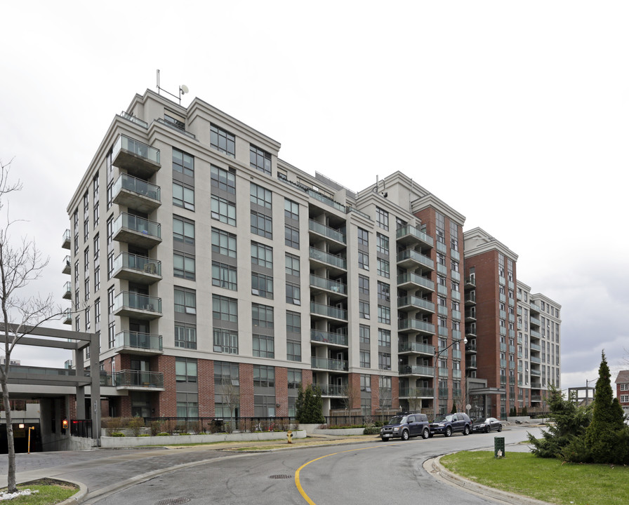 Red Hot Condos in Toronto, ON - Building Photo