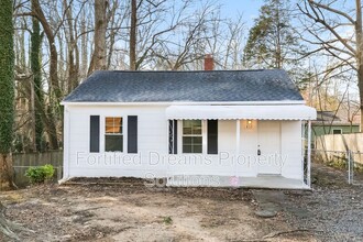 833 Summit Ave in Reidsville, NC - Building Photo - Building Photo