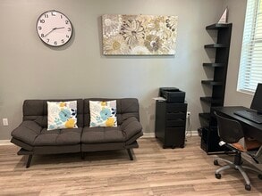 212 Paramount in Irvine, CA - Building Photo - Building Photo