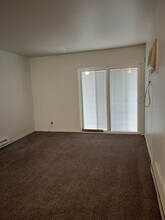 4601 S Martin Luther King Jr Blvd, Unit 1 in Lansing, MI - Building Photo - Building Photo