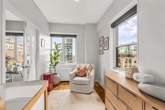 60 E 8th St in New York, NY - Building Photo - Building Photo