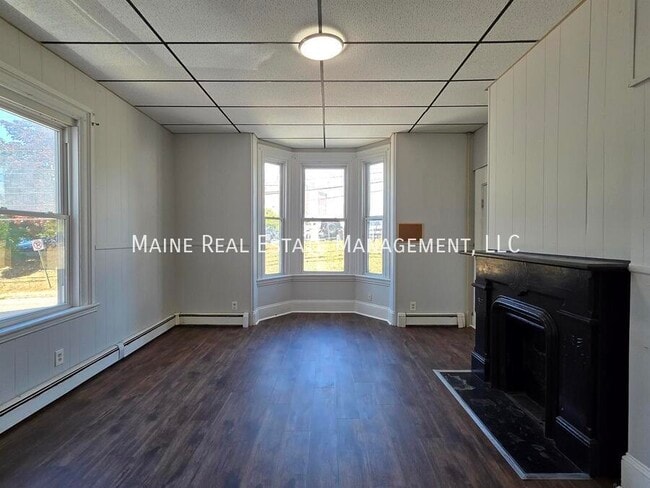 property at 139 Oak St