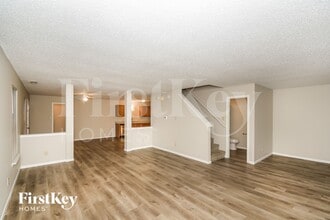 12662 Courage Crossing in Fishers, IN - Building Photo - Building Photo