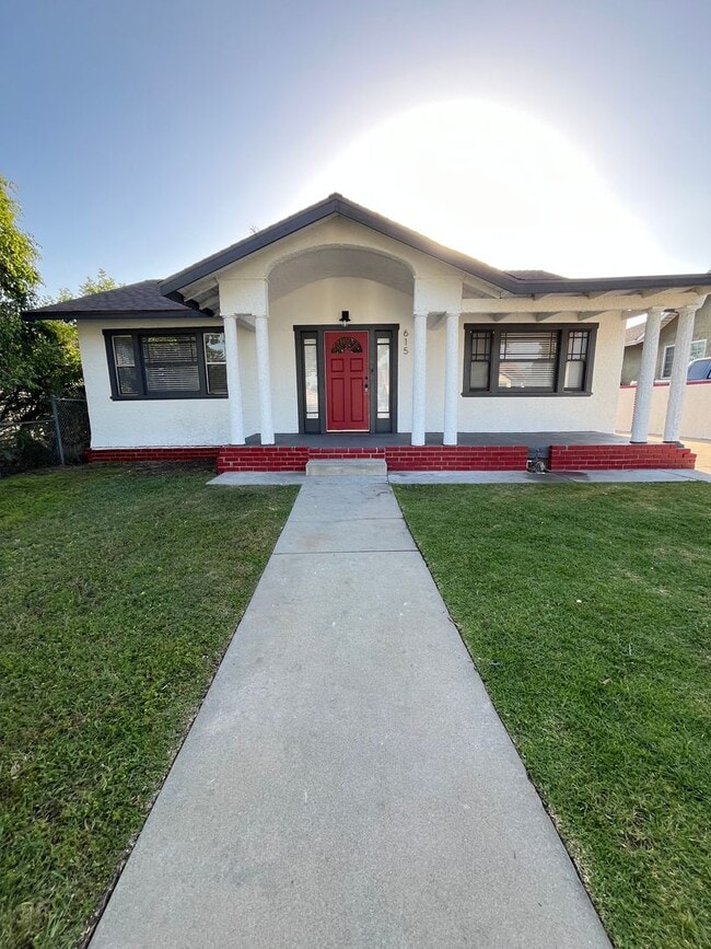 property at 615 N Orange Ave