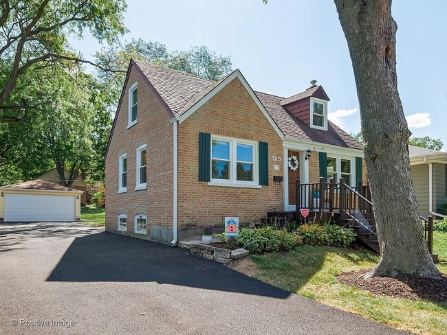 519 S Williston St in Wheaton, IL - Foto de edificio - Building Photo
