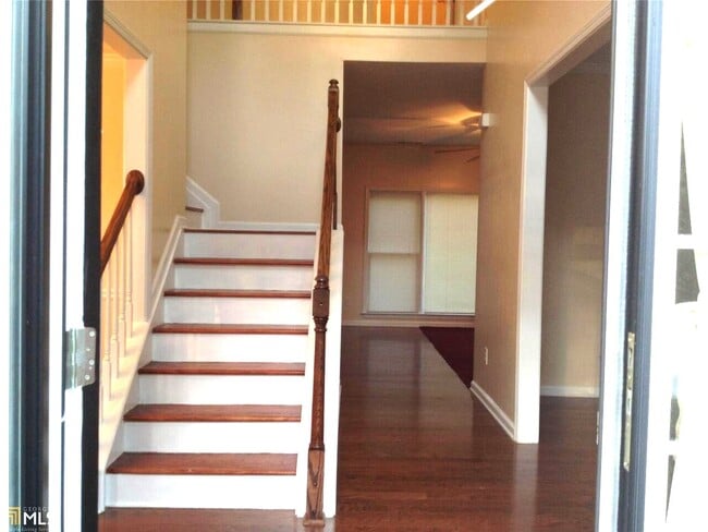 699 Oakview Trail in Stone Mountain, GA - Building Photo - Building Photo