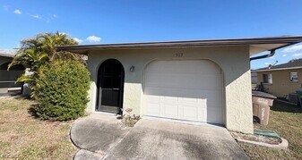 503 NE 24th Pl in Cape Coral, FL - Building Photo