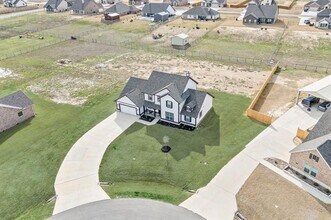 127 Clearwater Ct in Rhome, TX - Building Photo - Building Photo