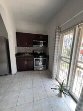 4830 91st Pl in Elmhurst, NY - Foto de edificio - Building Photo