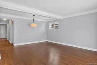 13731 Elgin St in Oak Park, MI - Building Photo - Building Photo