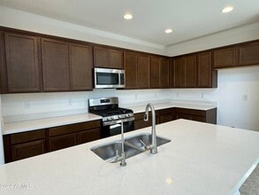 8920 W Denton Ln in Glendale, AZ - Foto de edificio - Building Photo