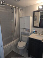 150 Park St W in Windsor, ON - Building Photo - Building Photo