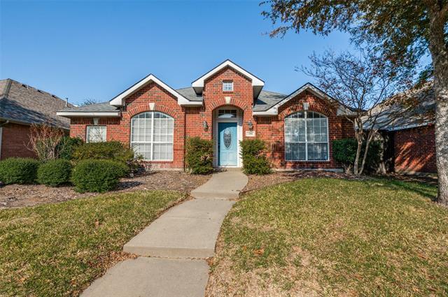 1398 Forest Oaks Ct in Frisco, TX - Building Photo