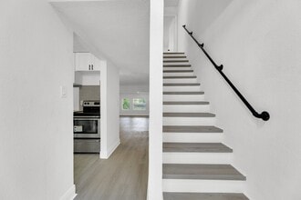 904 Banks Rd in Coconut Creek, FL - Building Photo - Building Photo