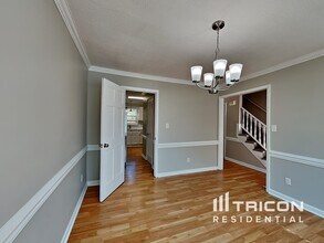 4625 Draper Rd in Raleigh, NC - Foto de edificio - Building Photo