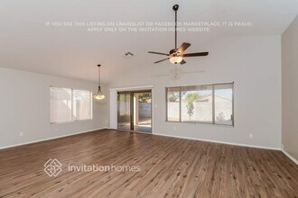 14938 N 132nd Ln, Unit D in Surprise, AZ - Foto de edificio - Building Photo