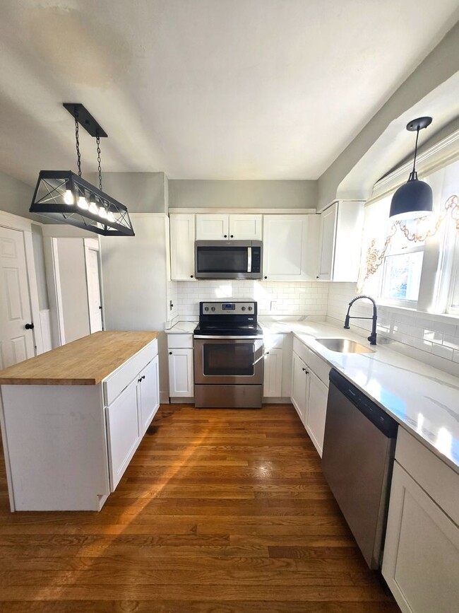 98 Bradley St in Providence, RI - Building Photo - Building Photo