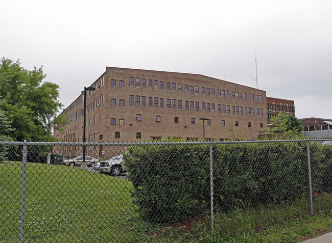 Mitchell Wagon Lofts in Racine, WI - Building Photo - Building Photo