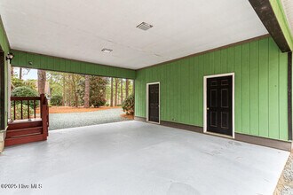 176 Devonshire Ave W in Seven Lakes, NC - Building Photo - Building Photo