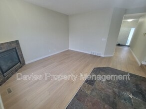 171 Brintnell Blvd NW in Edmonton, AB - Building Photo - Building Photo