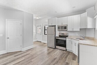 3800 Woodbine in Cleveland, OH - Building Photo - Building Photo