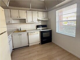 7600 NW 5th Ct in Margate, FL - Building Photo