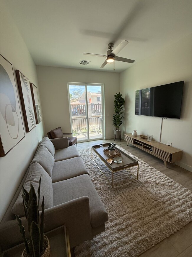 property at 4439 W Palmaire Ave