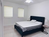 945 Euclid Ave, Unit 5 in Miami Beach, FL - Building Photo - Building Photo