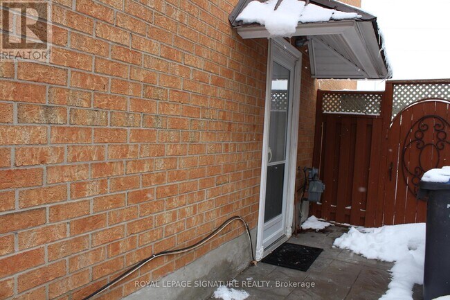 4489 Full Moon Cir in Mississauga, ON - Building Photo - Building Photo