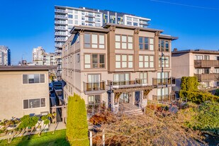 Saint George Place in North Vancouver, BC - Building Photo