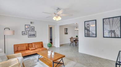 22 Thackery Pl in Savannah, GA - Building Photo - Building Photo