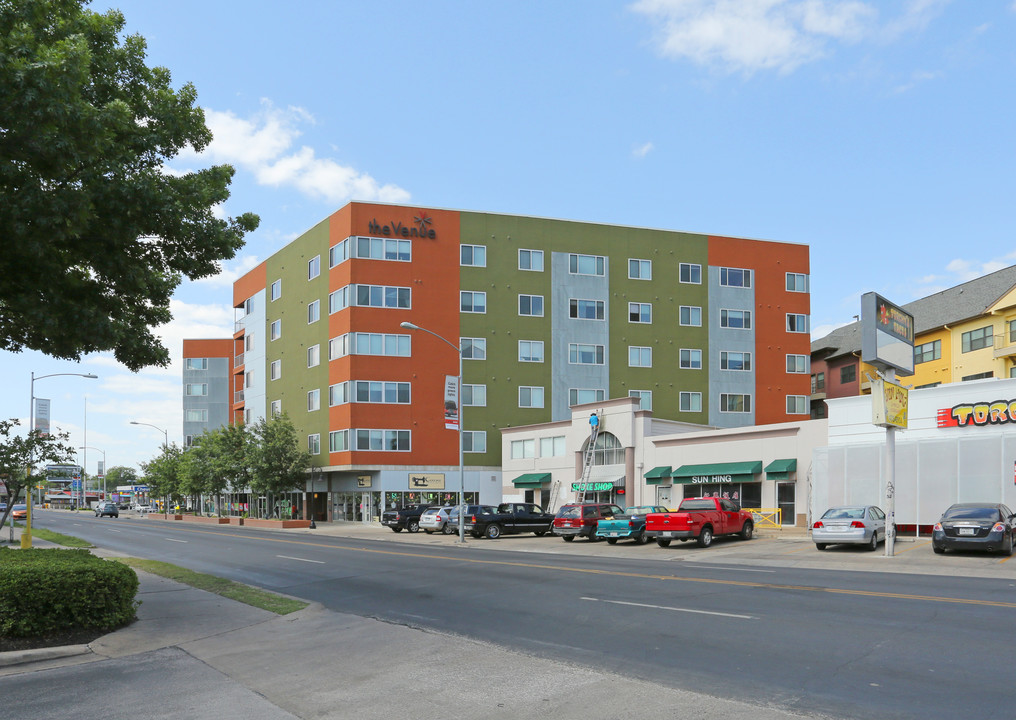 Venue on Guadalupe in Austin, TX - Foto de edificio